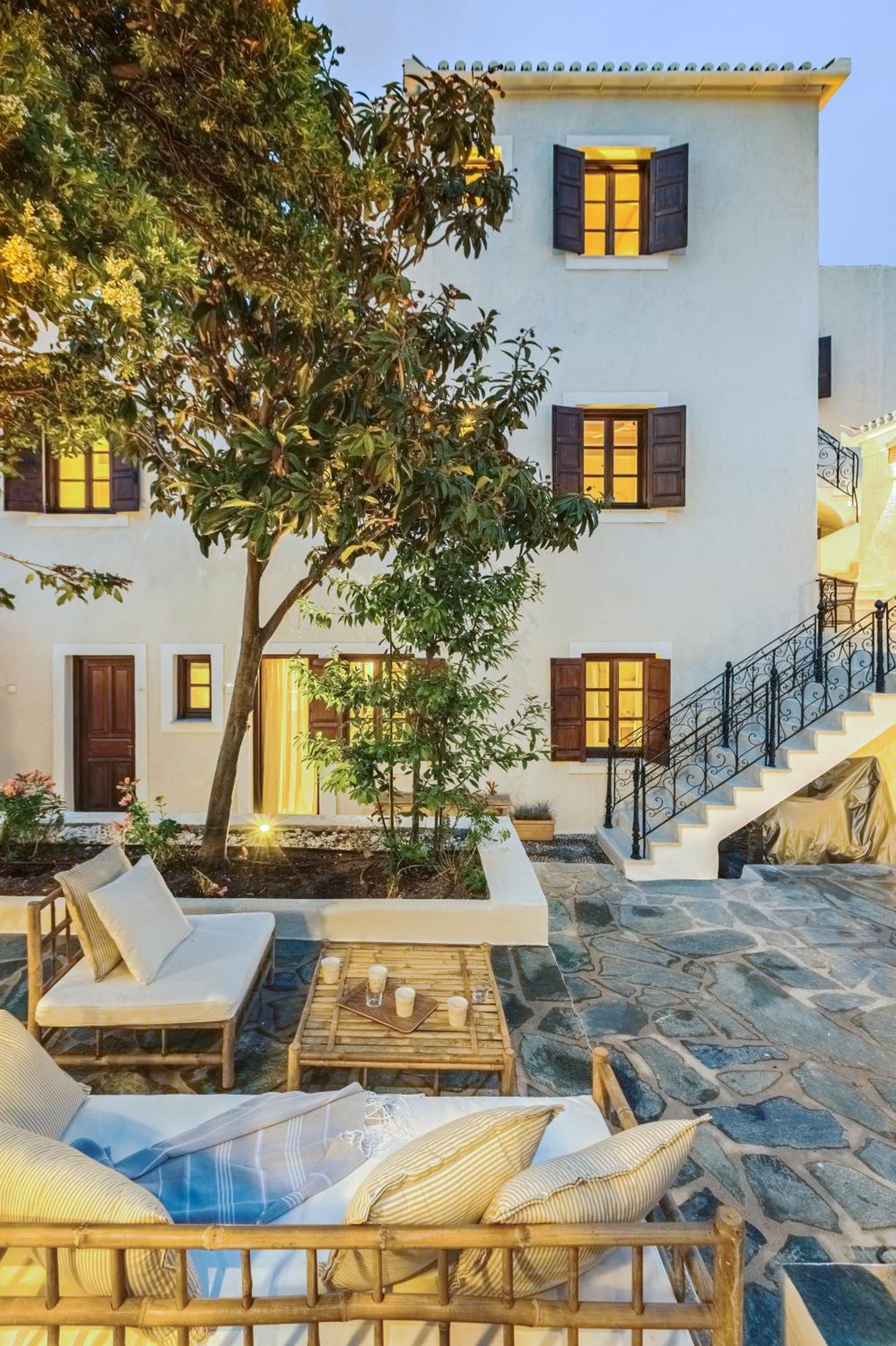 Teresa Spetses Hotel Exterior photo